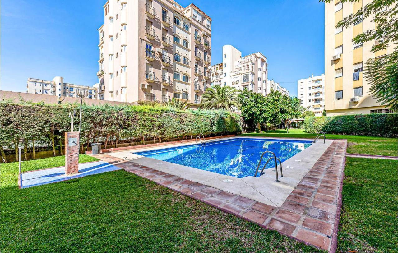 4 Bedroom Nice Apartment In Torremolinos Kültér fotó