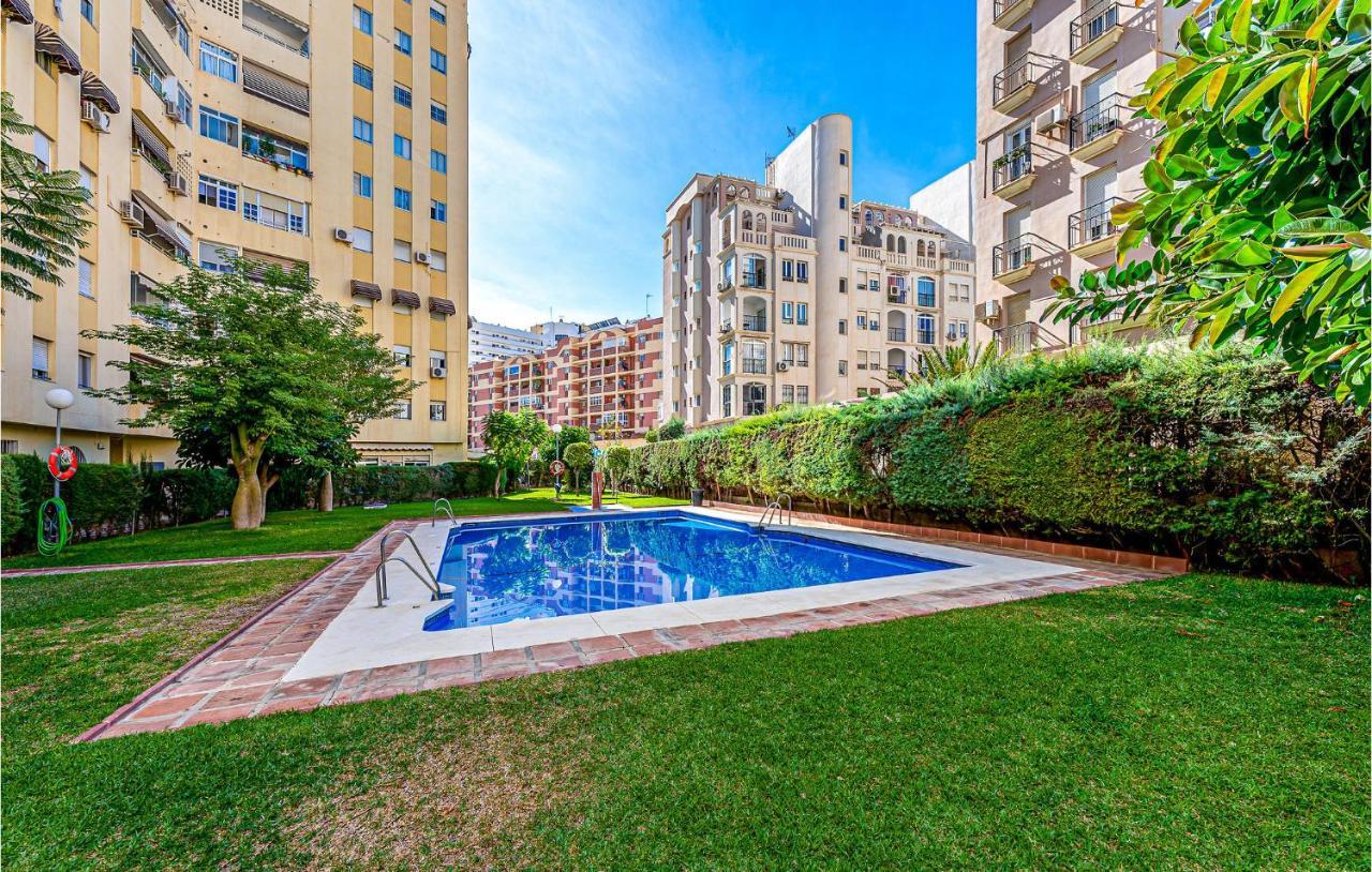 4 Bedroom Nice Apartment In Torremolinos Kültér fotó